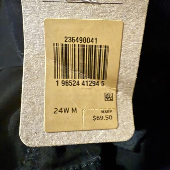 Levi's Classic Bootcut, Mid-Rise, Soft Black, Women's Plus Size 24W, NWT - Picture 7 of 11